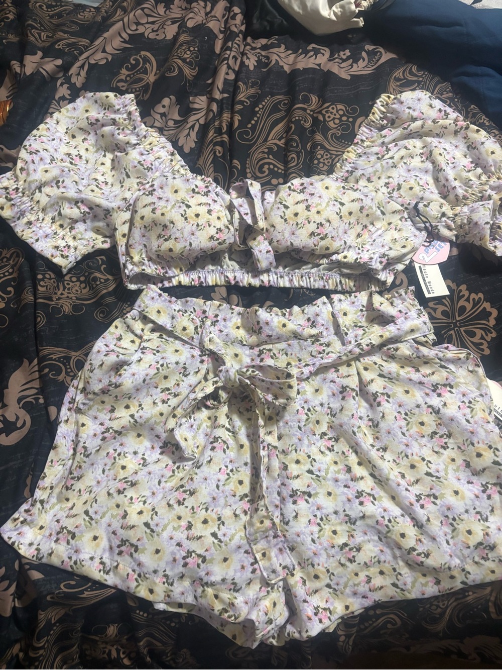 Floral Puff Sleeve Crop Top & Tie Waist Shorts Set - Light Pastel Print
